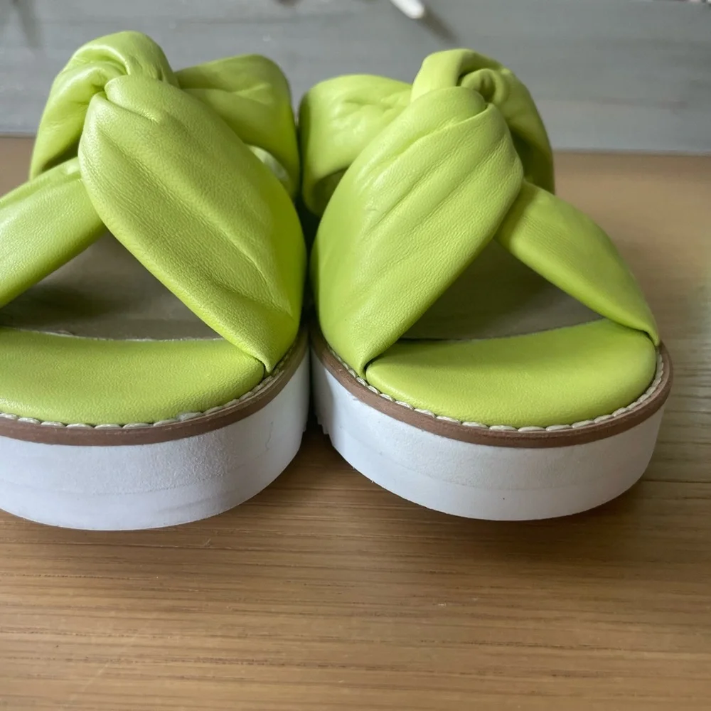EILEEN FISHER BENE PLATFORM CITRUS LEATHER WEDGE SANDALS SIZE 8